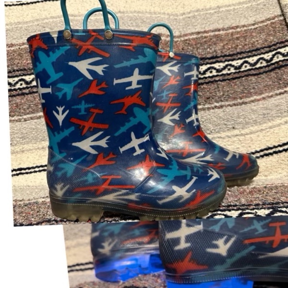 Rain boots (light up)